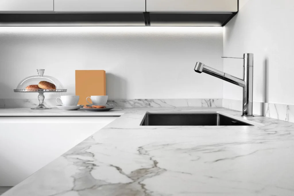 Dekton Titelbild