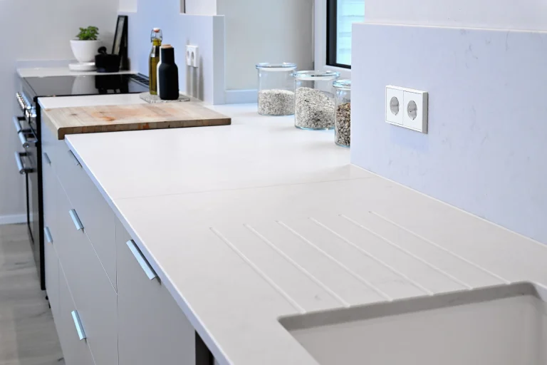 Küche mit TechniStone Noble Villa