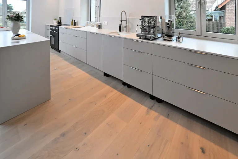 Küche mit TechniStone Noble Villa
